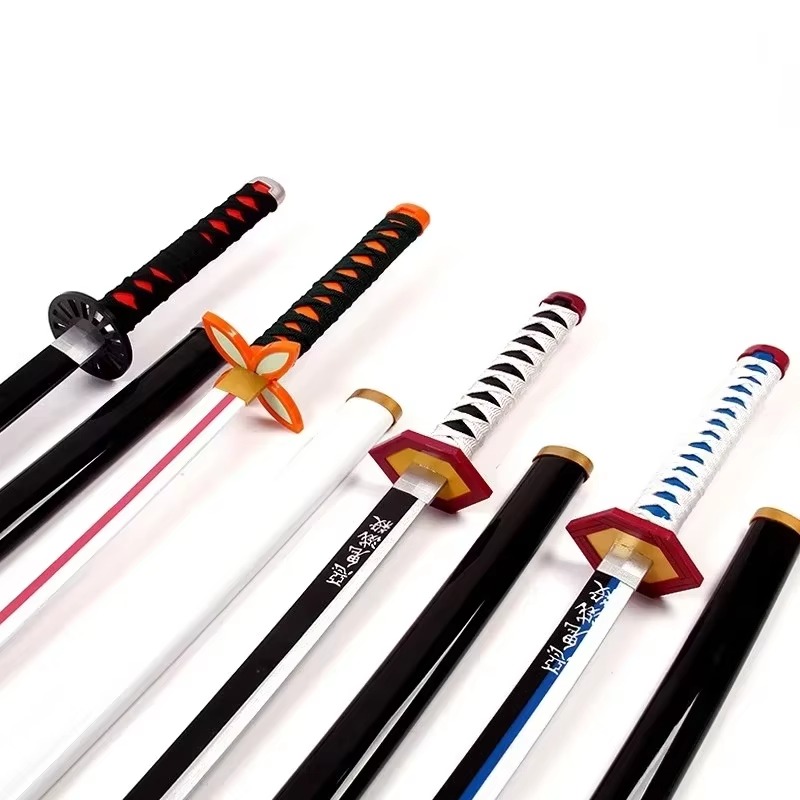 41in/104cm Demon Slayer Katana - Black Clover Grimoire recension och pris
